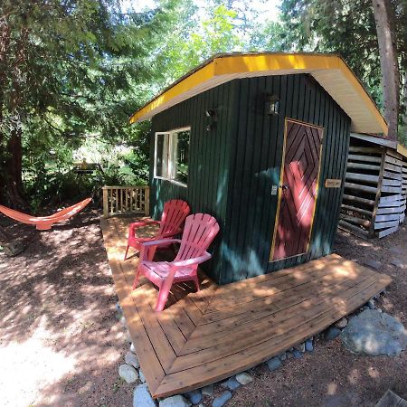 Up The Creek Backpacker'S Lodge Roberts Creek Exteriör bild