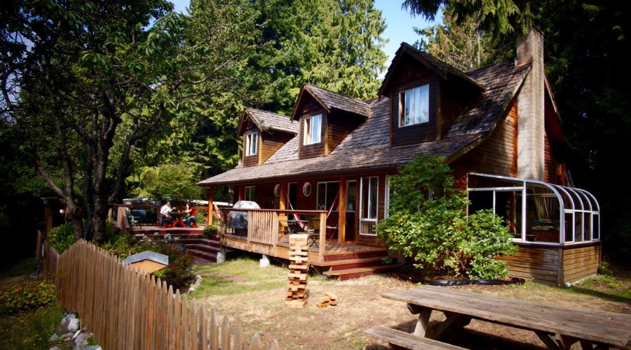Up The Creek Backpacker'S Lodge Roberts Creek Exteriör bild