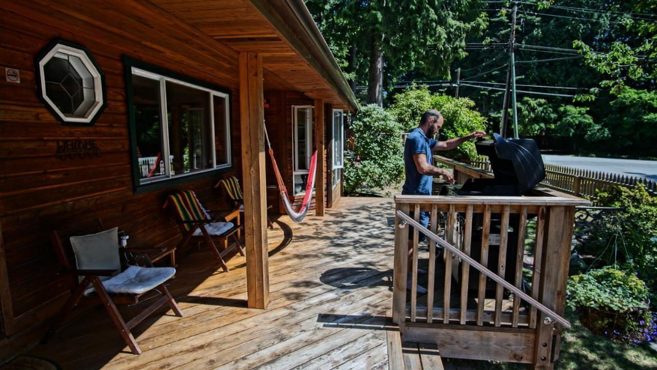 Up The Creek Backpacker'S Lodge Roberts Creek Exteriör bild